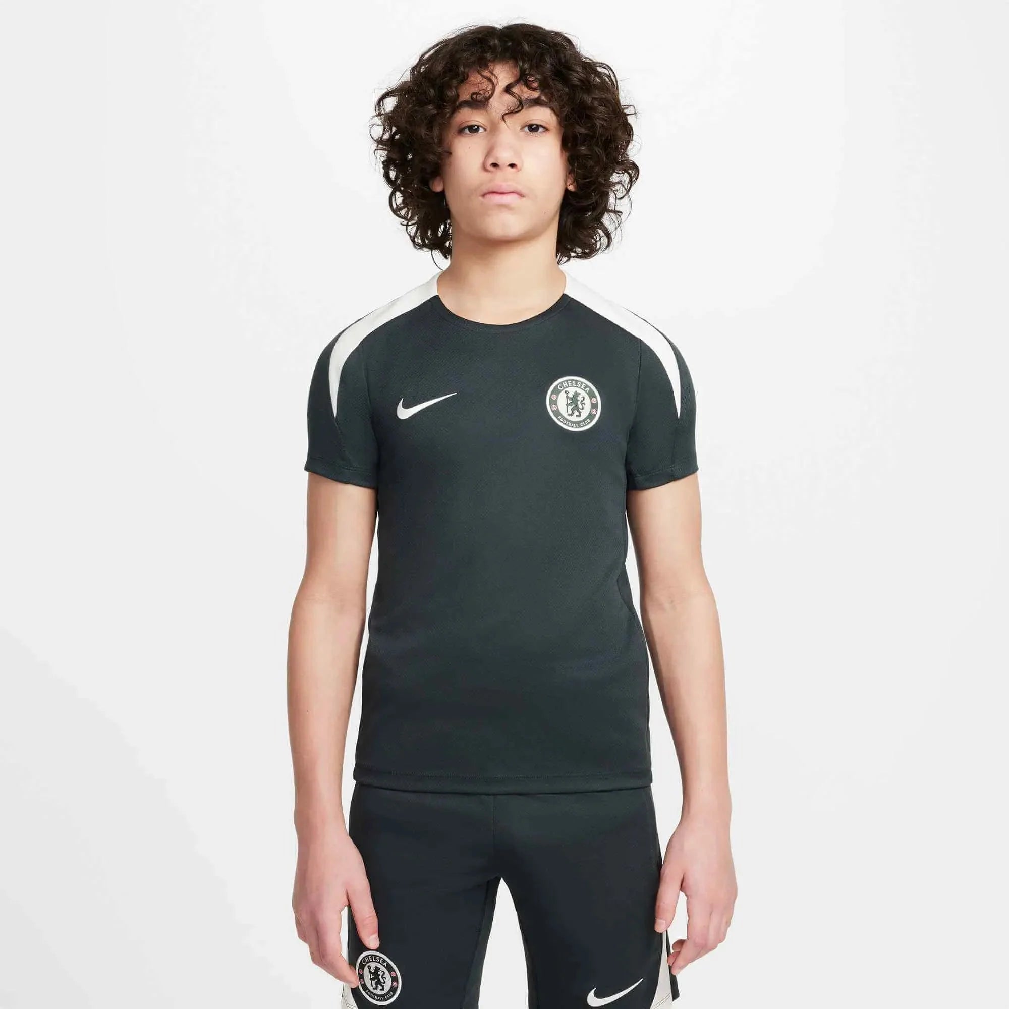 Chelsea 2025-2026 Youth Dri-Fit Strike Top