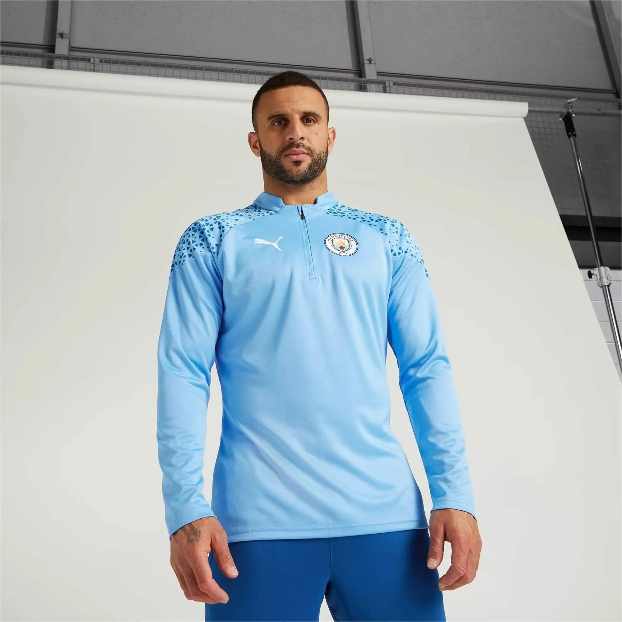 Manchester City 2023-24 Men's Quarter Zip Training Top